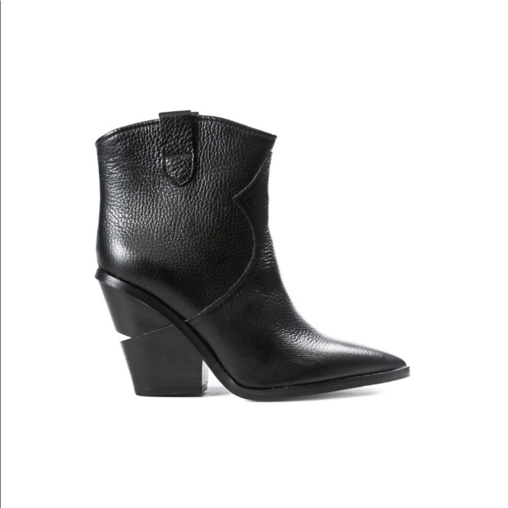 Cecelia Kimbal boots